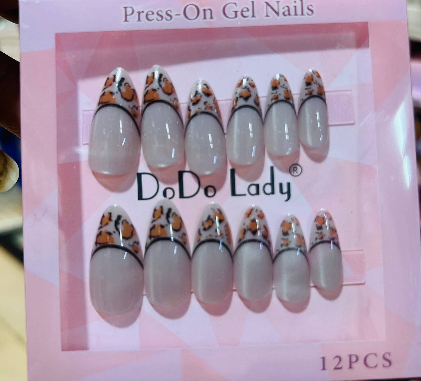 Fake nails 12 pieces with plastic glue