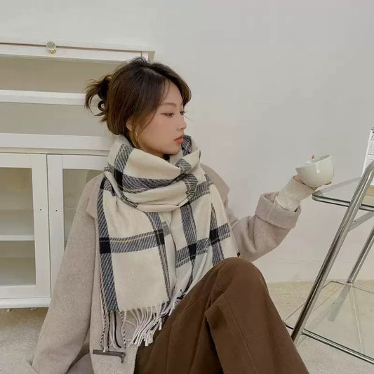 New trendy scarves