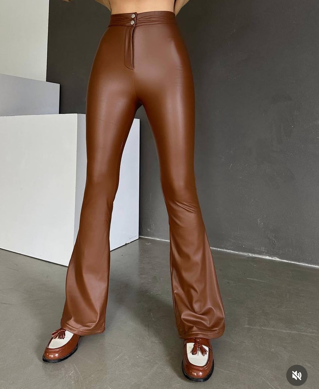 New ispaniol leather pants