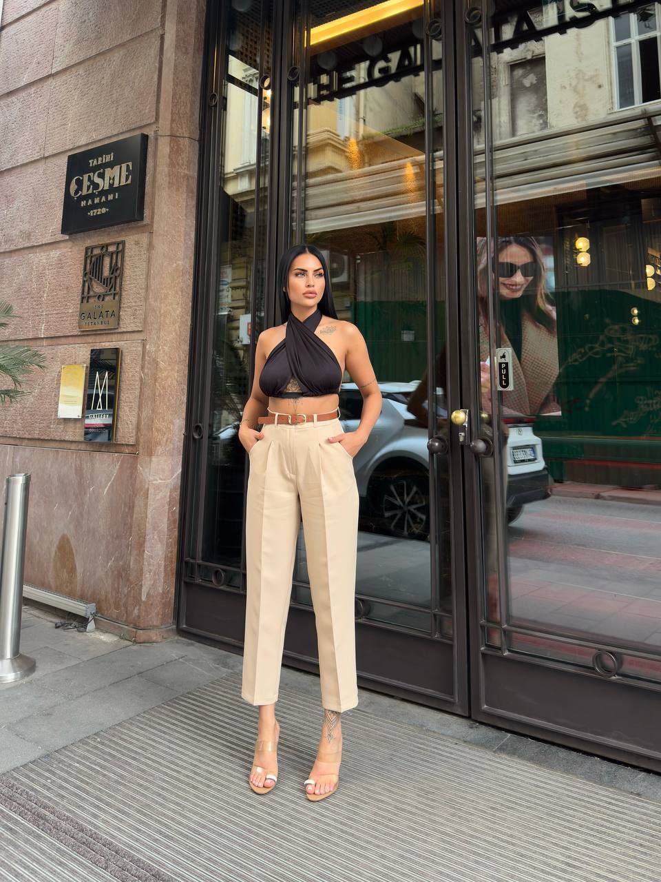 Zara models pants with belt