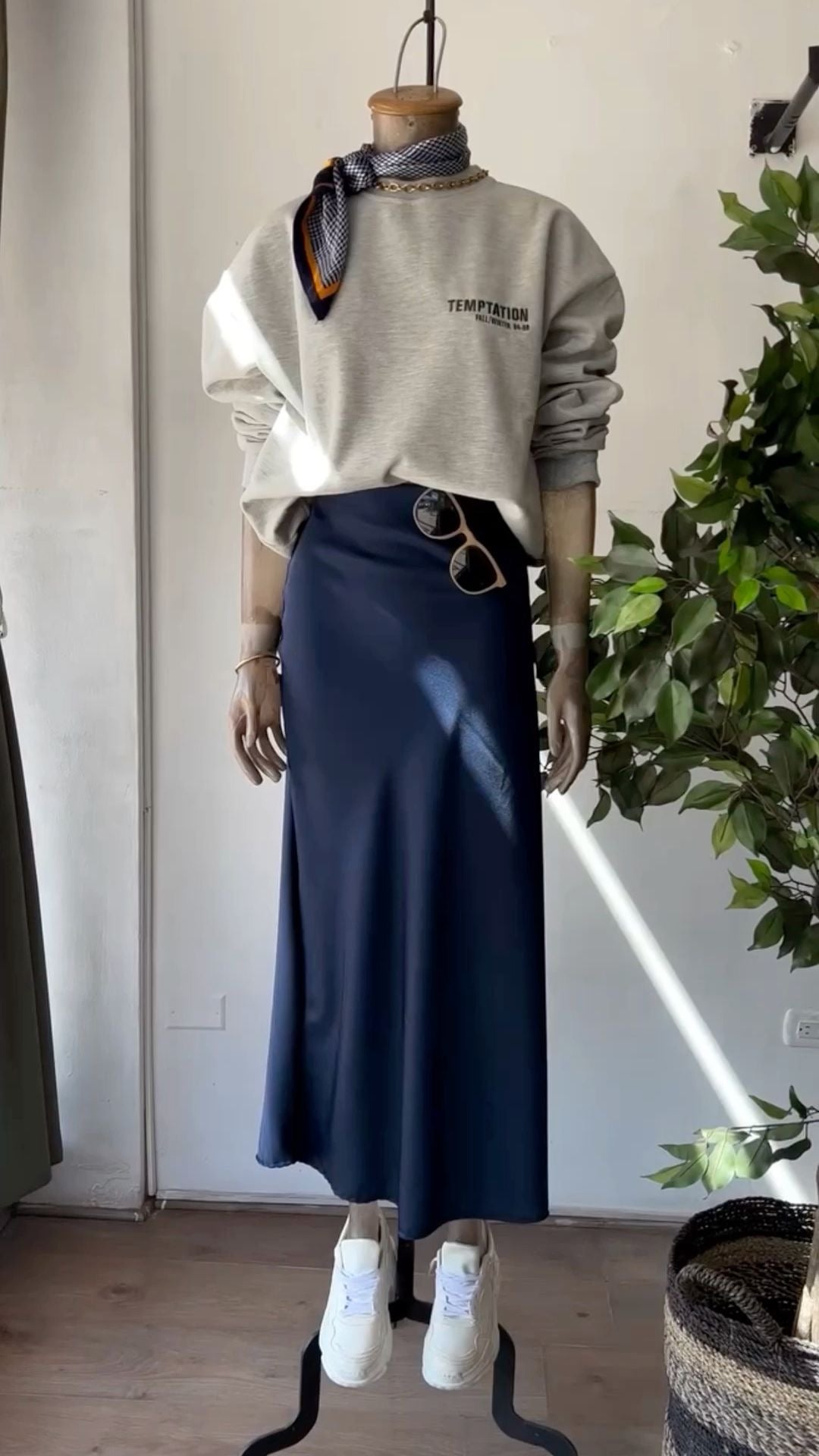 Satin skirt