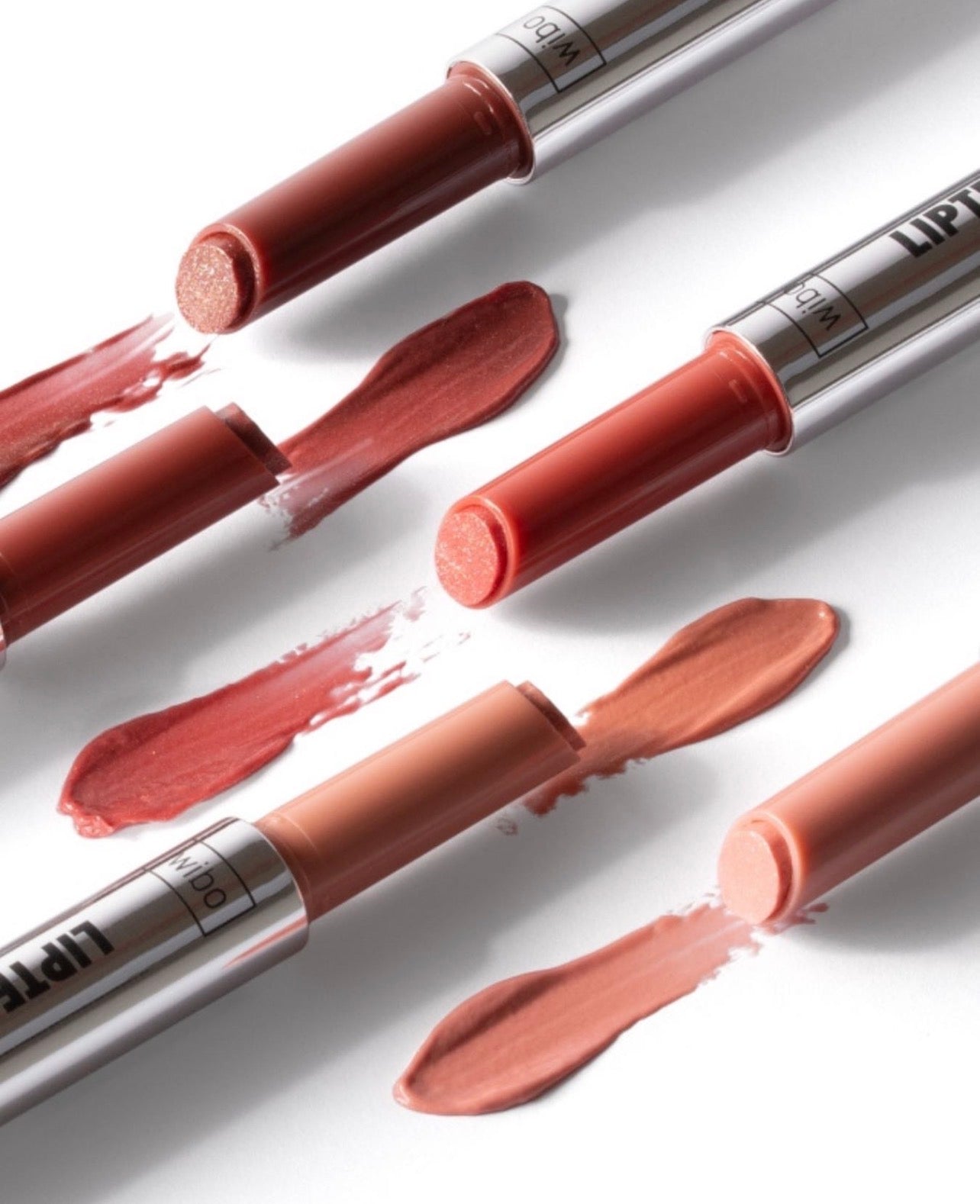 Wibo lipteaser plump & shine lipbalm