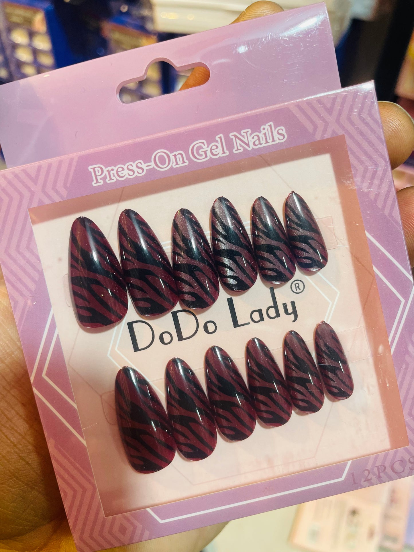 Fake nails 12 pieces with plastic glue