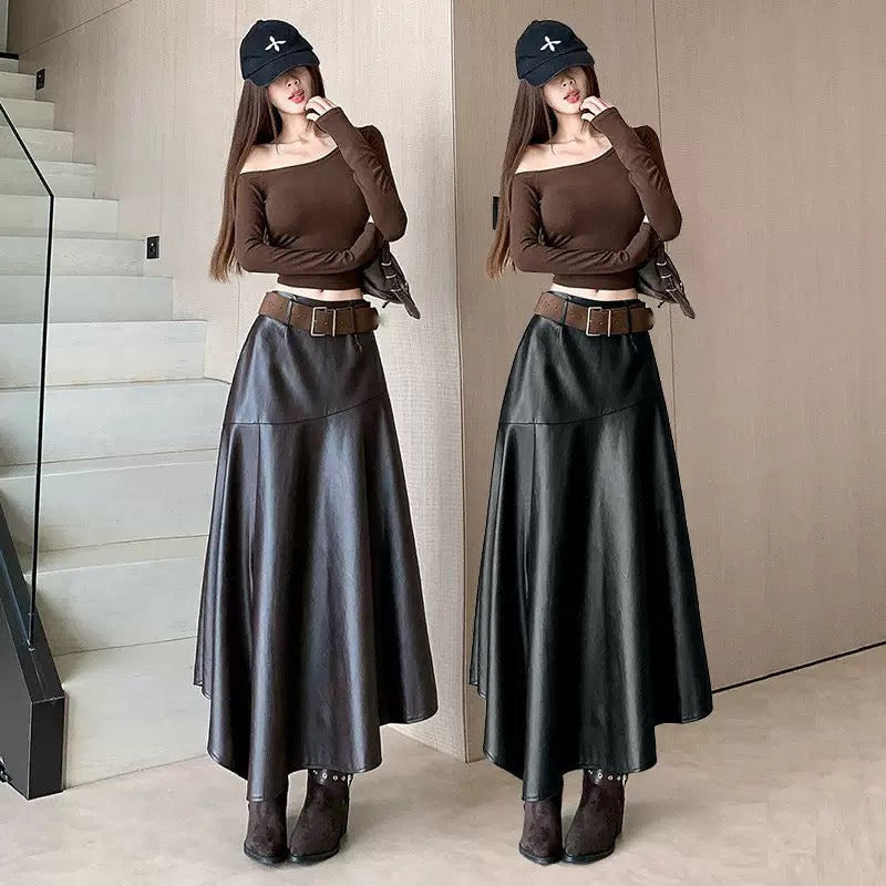 Leather skirt with belt