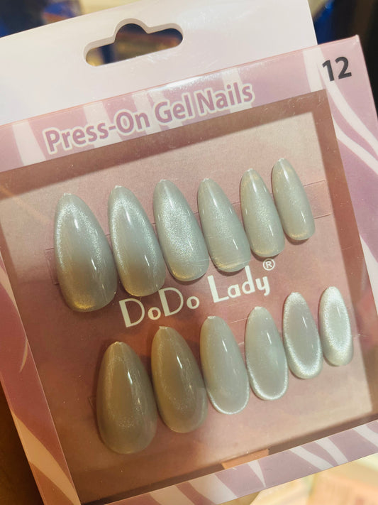 Fake nails 12 pieces with plastic glue