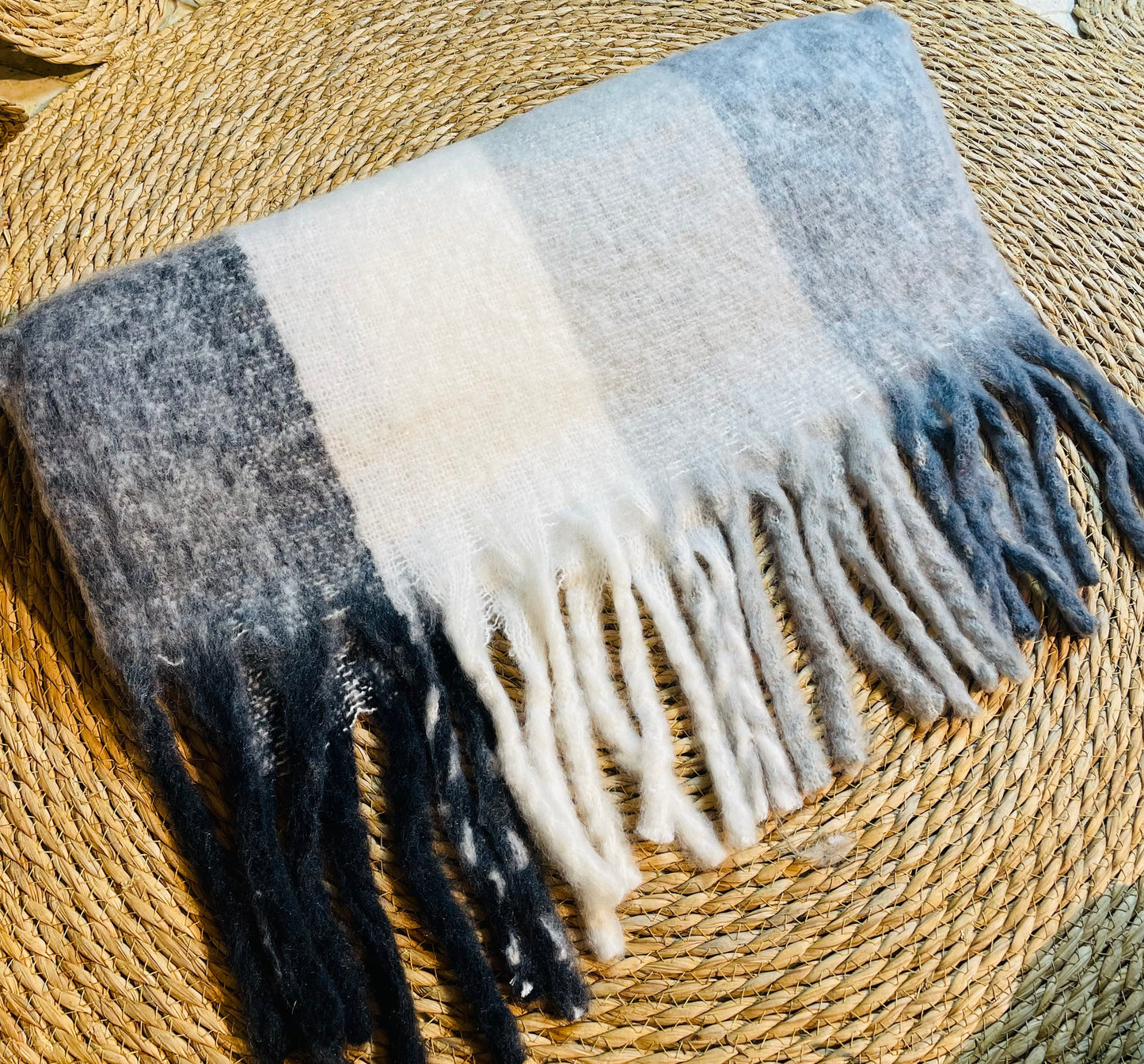 New trendy scarves 2025/2026