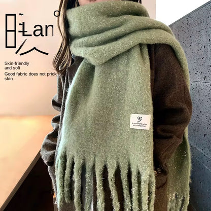 Trendy scarves wool