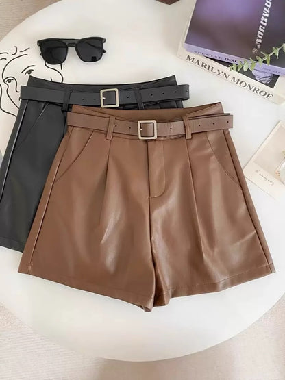 Leather shorts with belt