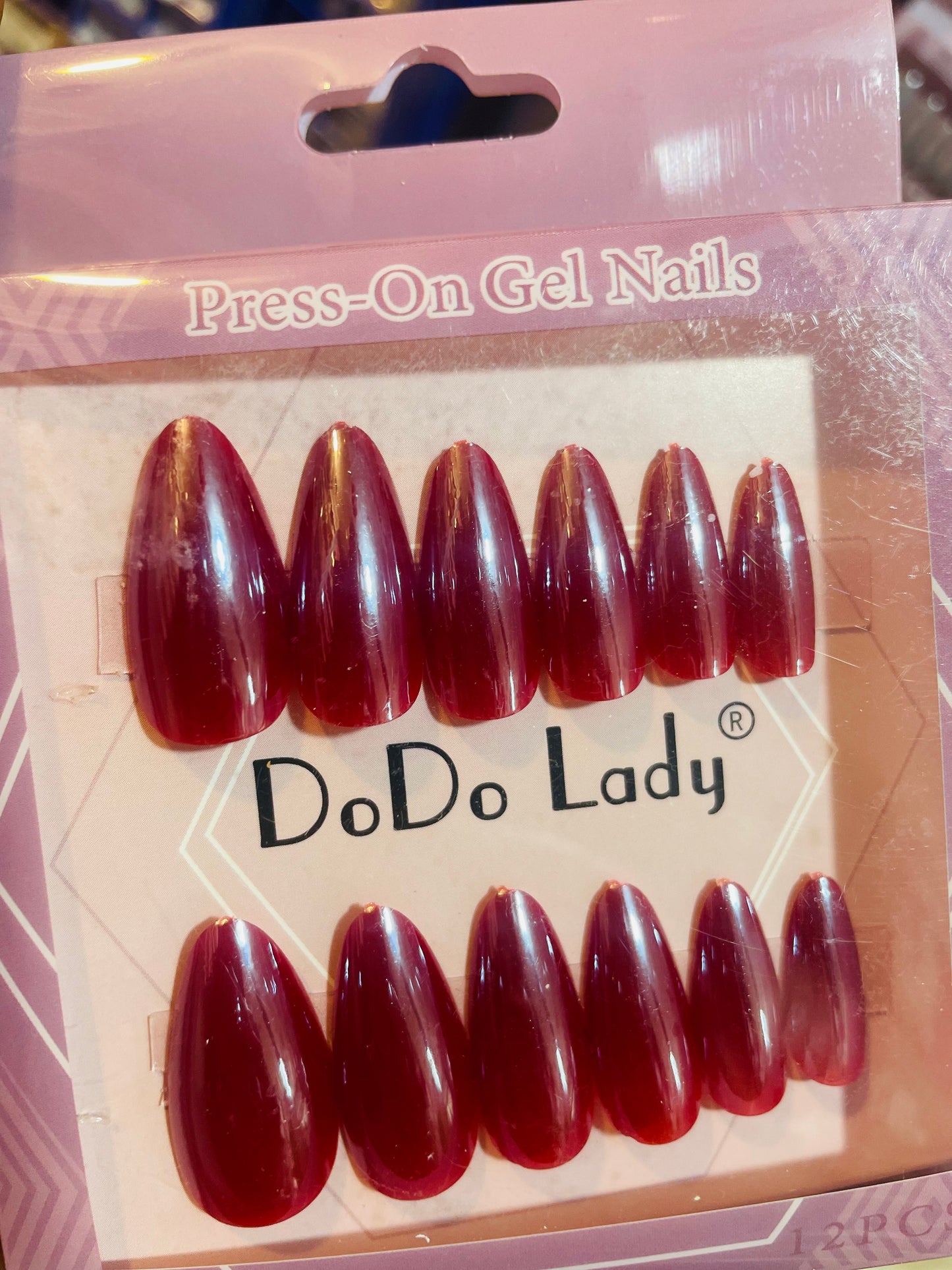 Fake nails 12 pieces with plastics glue