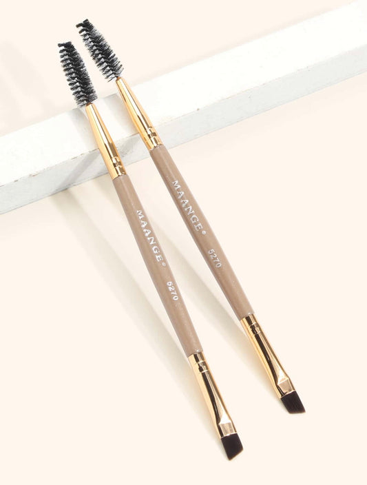 Makeup brush