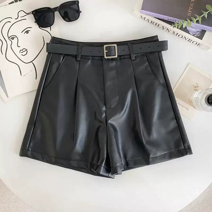 Leather shorts with belt