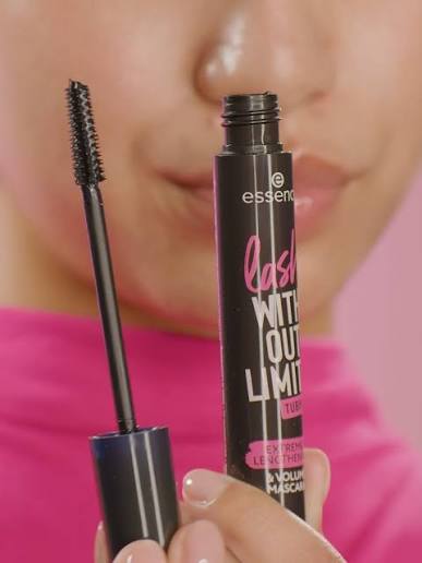 Essence lash wihtout Limits Tubing extreme lengthening Volume & mascara