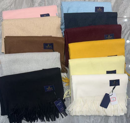 New trendy Scarves 2025
