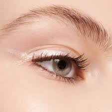 Essence liquid liner